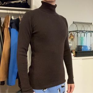 MUJI wool turtleneck sweater, burgundy, men xs, like new